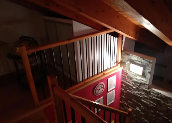 Agustina De Aragon *